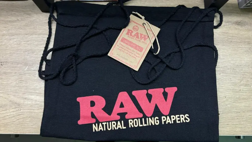 RAW - Bolso de cordon